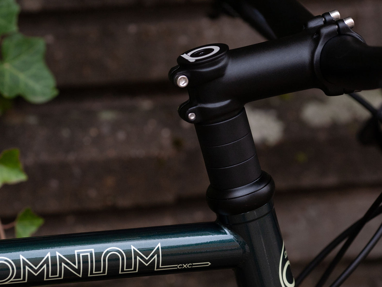 Omnium LW Stem
