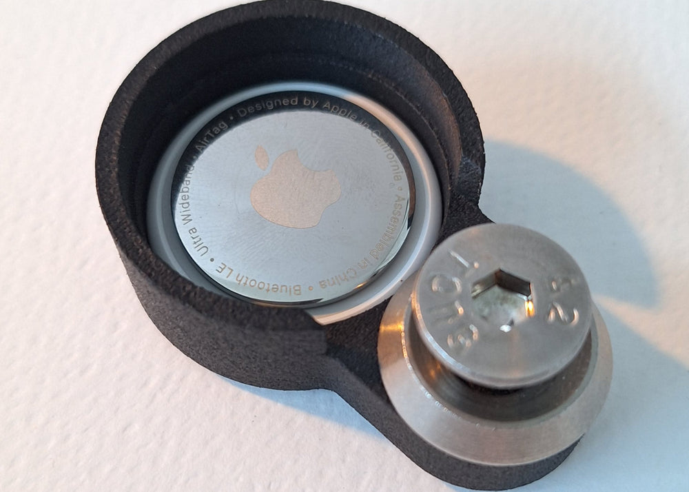 Momentum Goods - AirTag Mount für Cargo/Mini-Max
