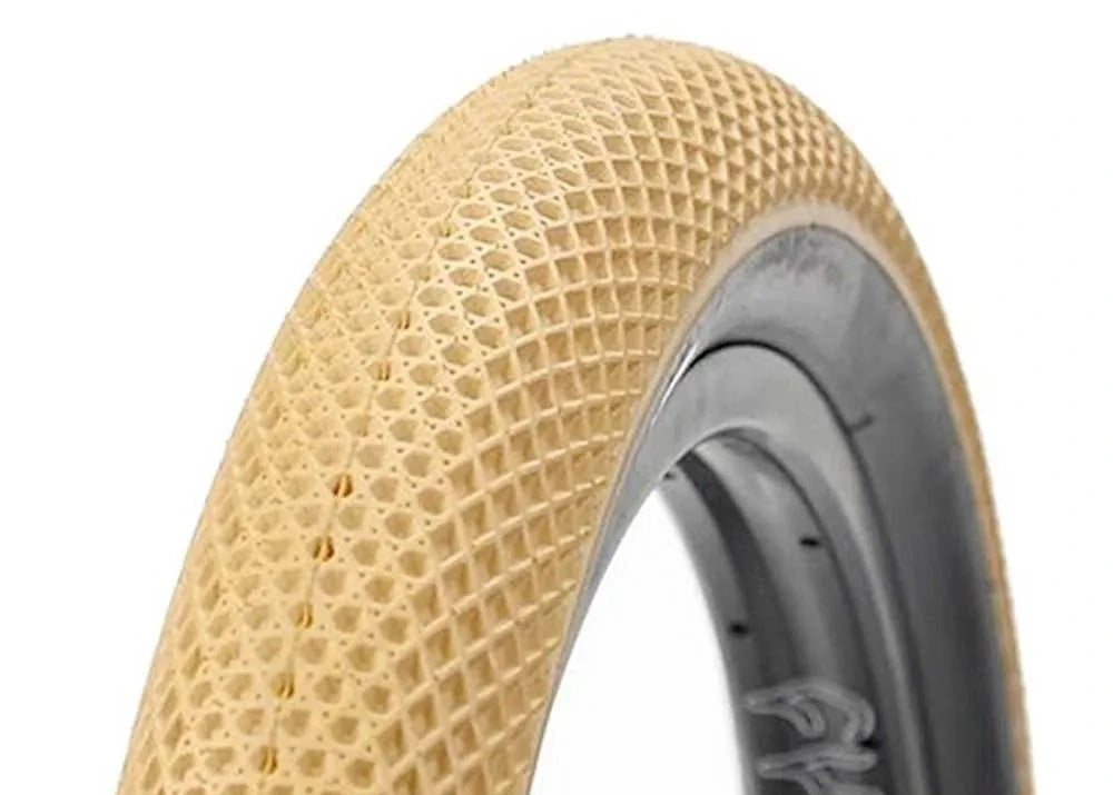 Cult Vans Waffle Tire - Black / Tanwall
